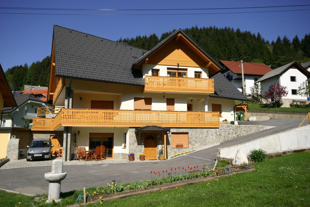 Apartments Karmen Rateče Exterior foto